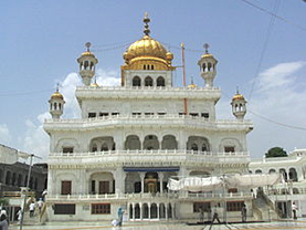 akal takht sahib in golden temple at amritsar